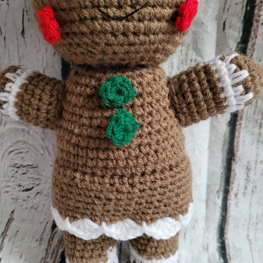 New Gingerbread Girl Christmas Amigurumi Decor - Picture 9 of 16